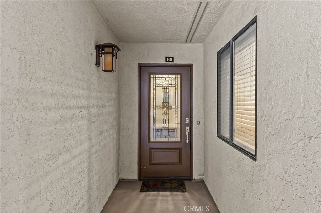 2504 E Willow Street 101