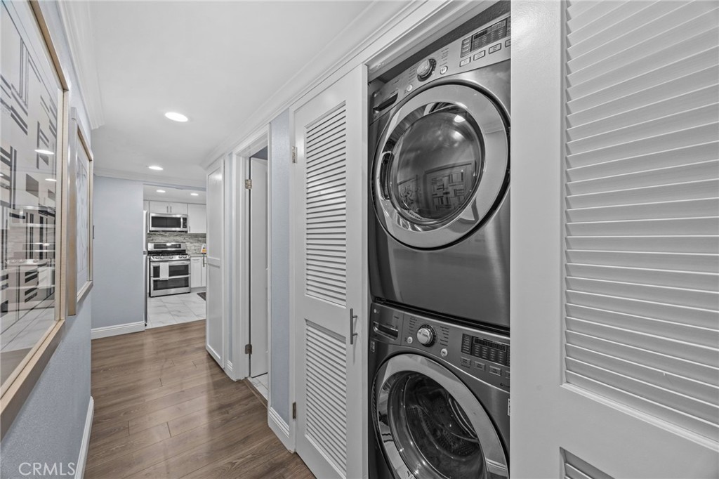 2504 E Willow Street 101