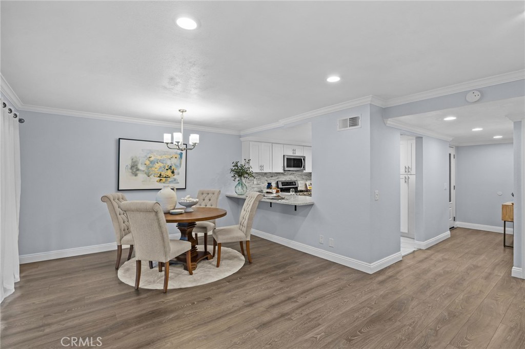 2504 E Willow Street 101