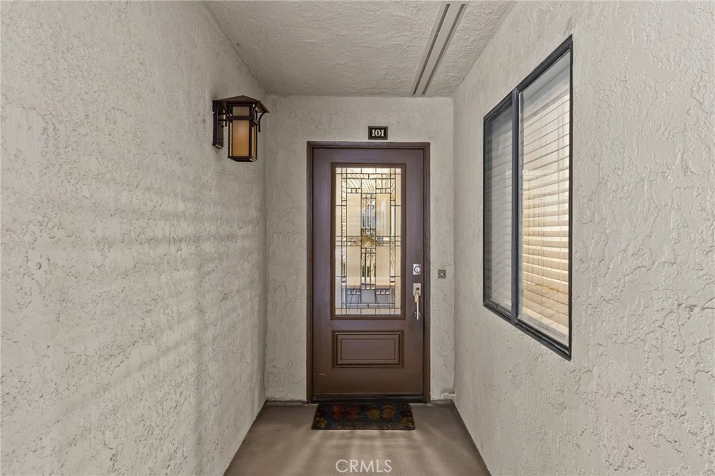 2504 E Willow Street 101