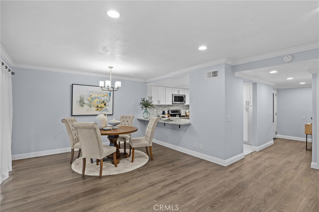 2504 E Willow Street 101