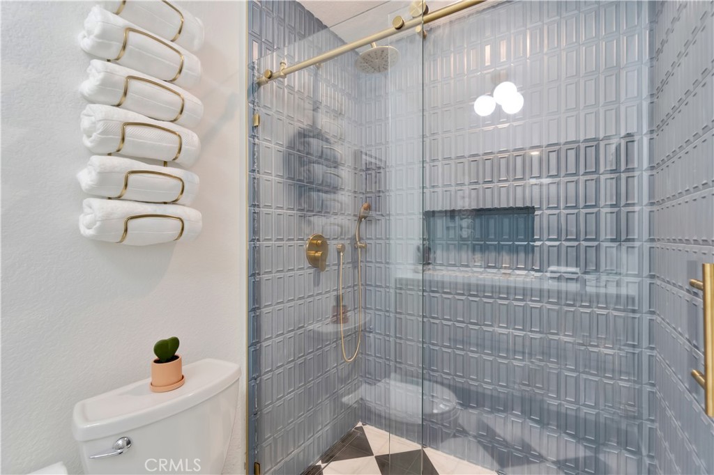 2280 Acacia W