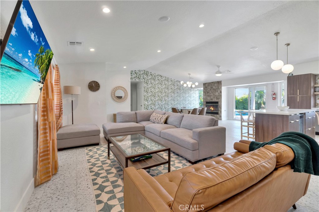 2280 Acacia W