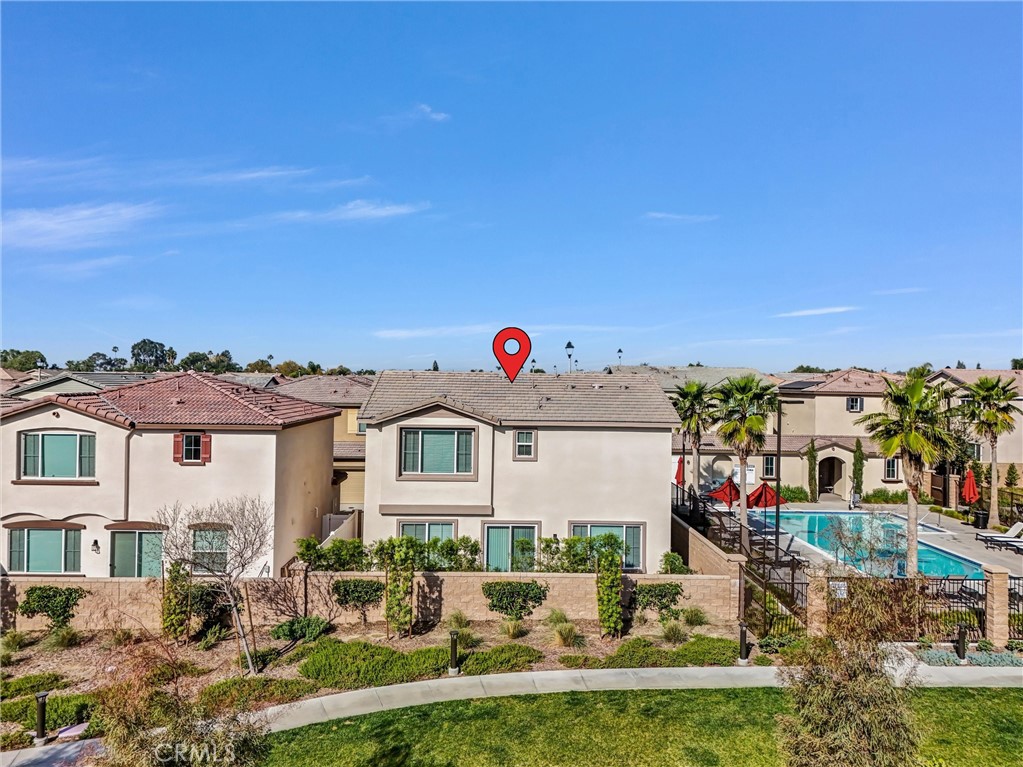 683 E Joseph Privado