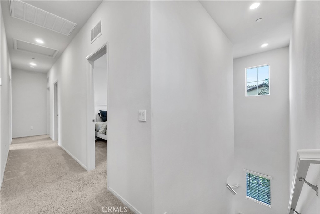 683 E Joseph Privado