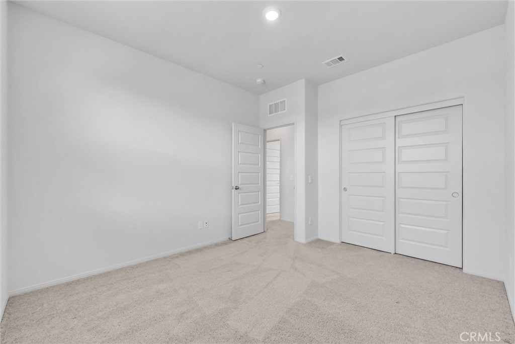 683 E Joseph Privado