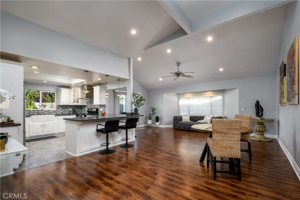 1126 Naples