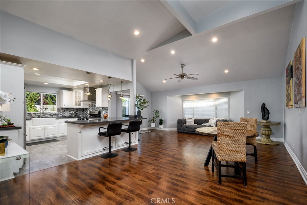 1126 Naples