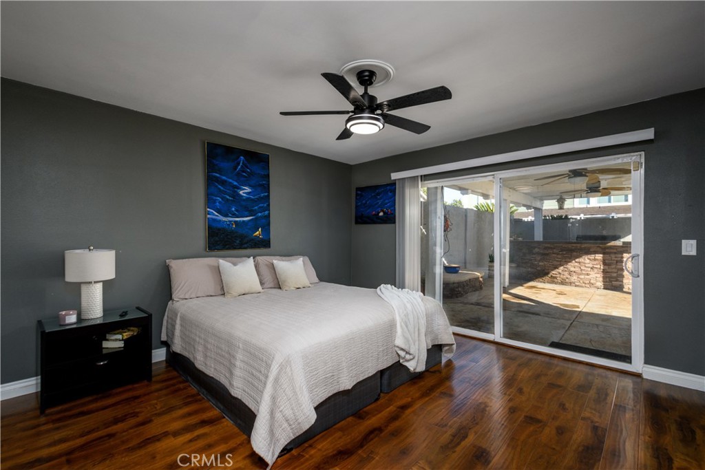 1126 Naples