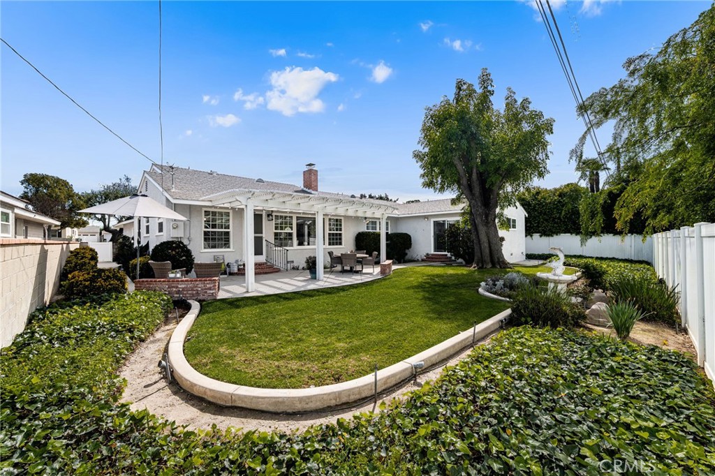 1115 N Richman Avenue