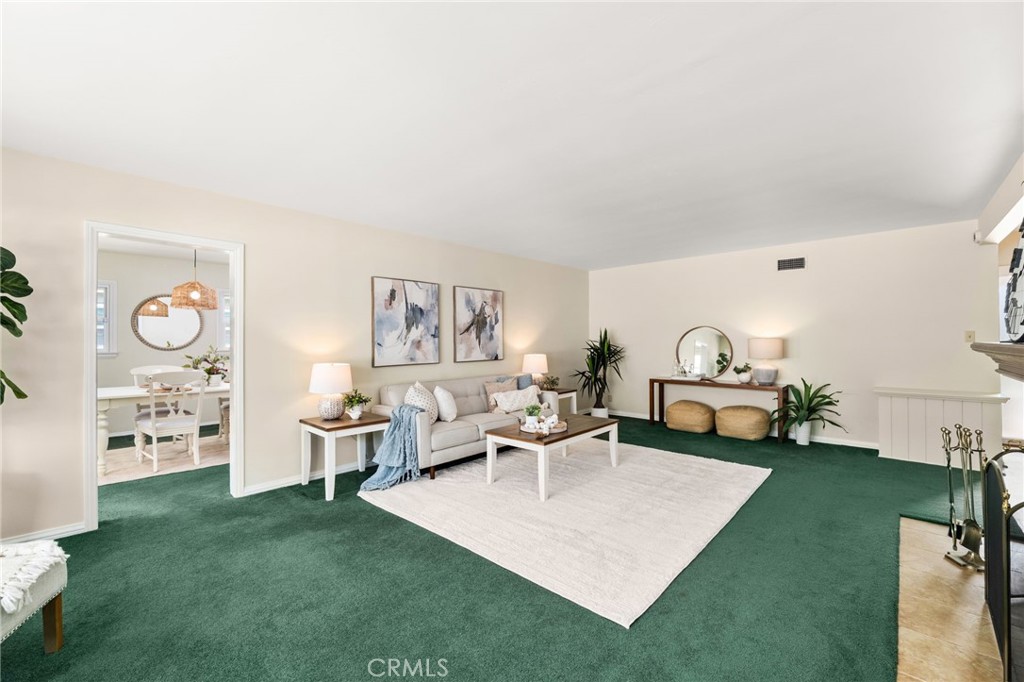 1115 N Richman Avenue