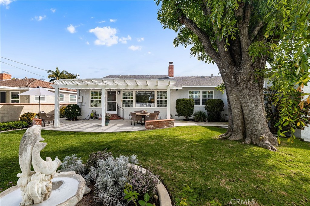 1115 N Richman Avenue