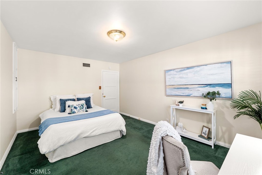 1115 N Richman Avenue