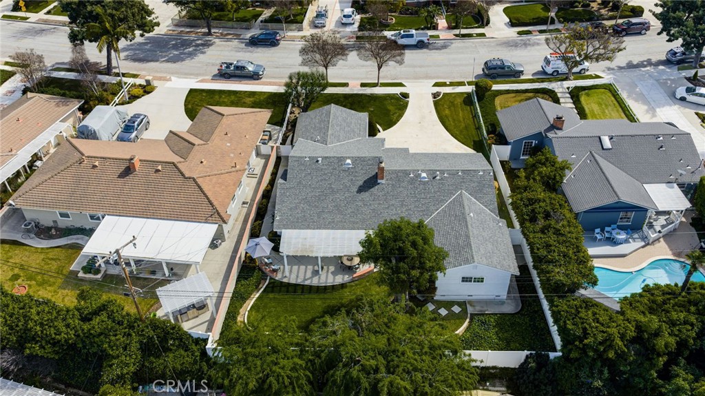 1115 N Richman Avenue