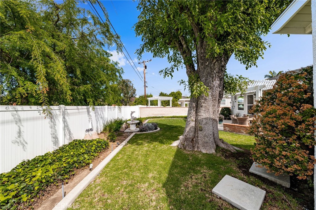 1115 N Richman Avenue