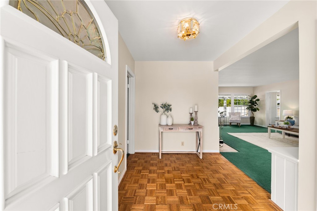 1115 N Richman Avenue