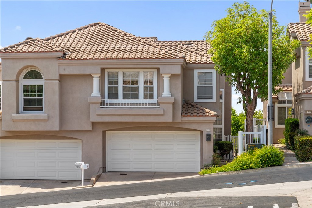 3001 Wisteria Lane