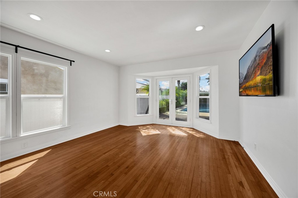 329 E 19th