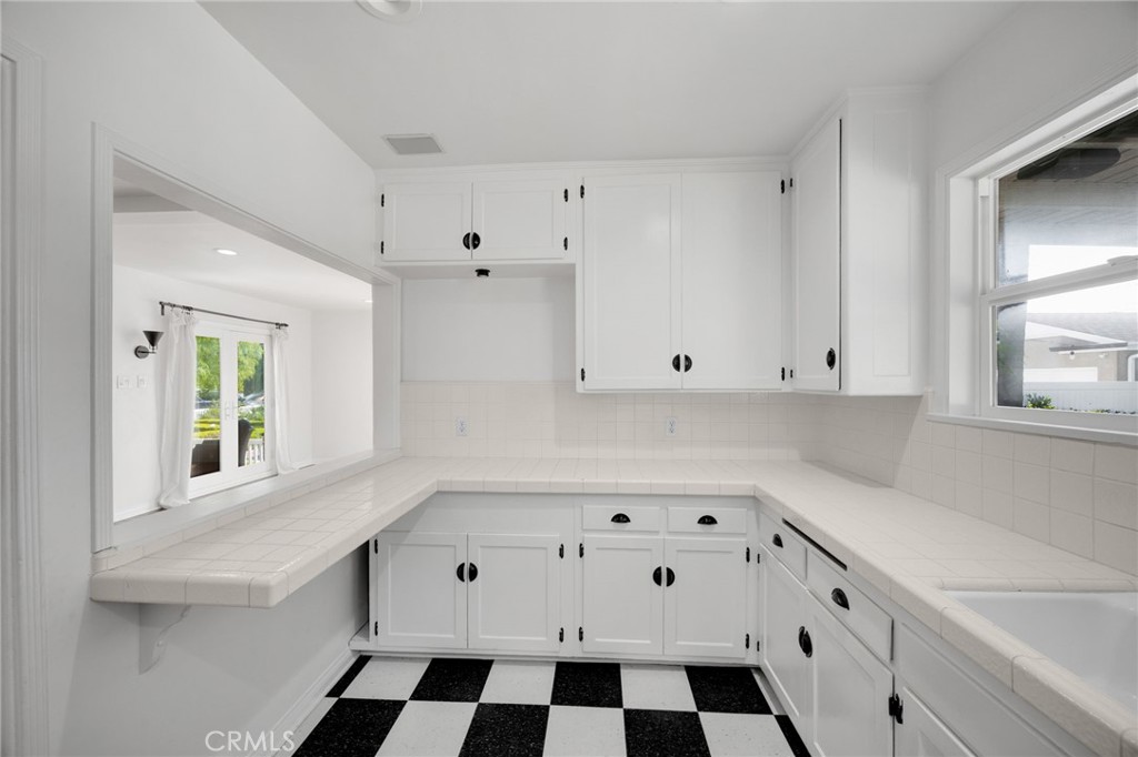 329 E 19th