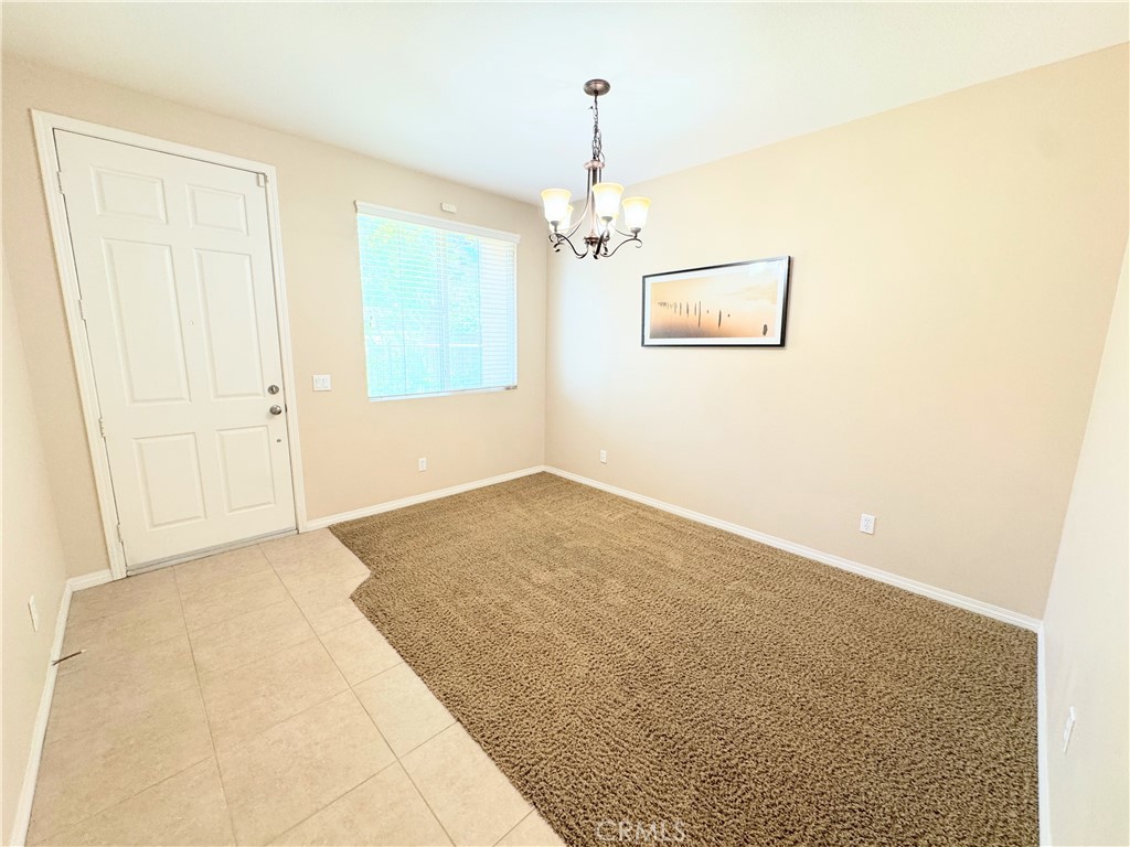 3195 N Sunrise Court