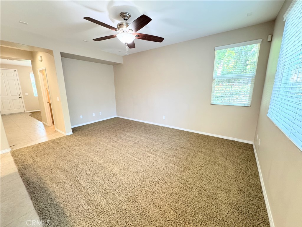 3195 N Sunrise Court