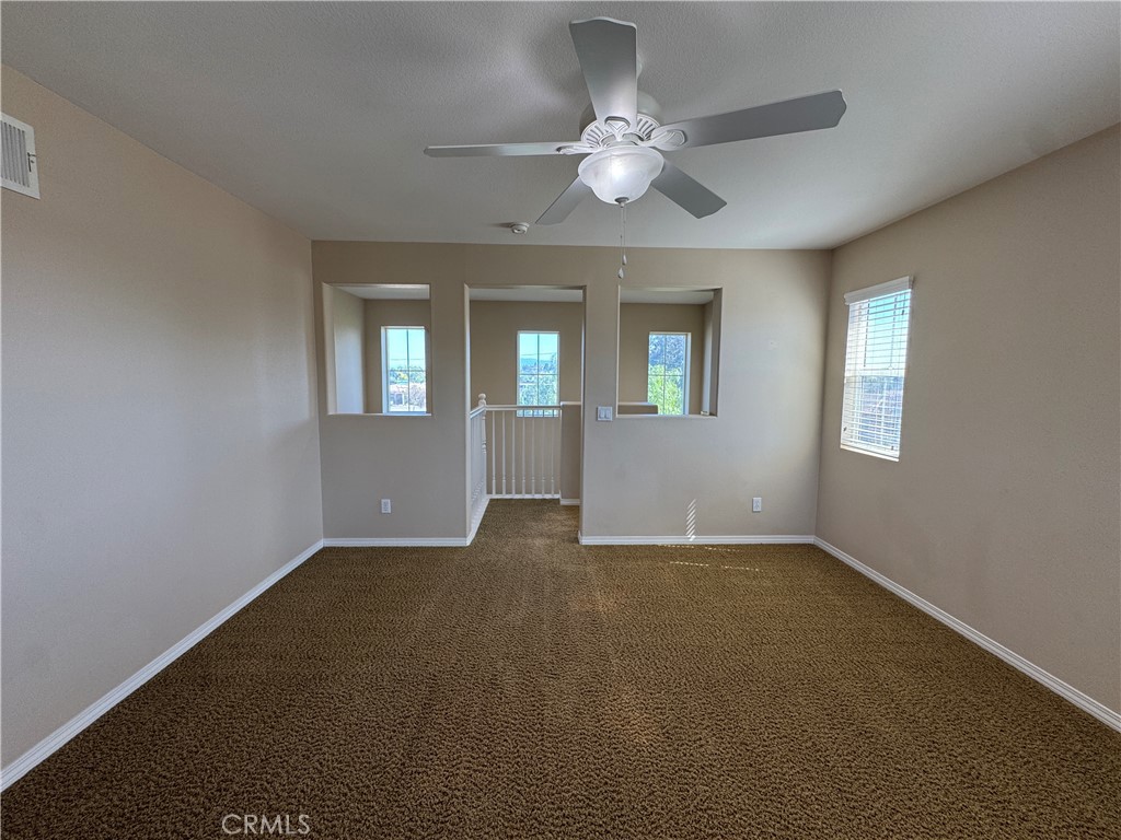 3195 N Sunrise Court