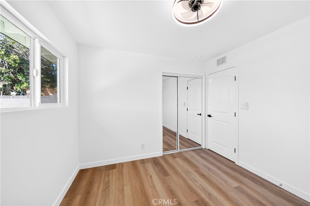 15011 La Mesa