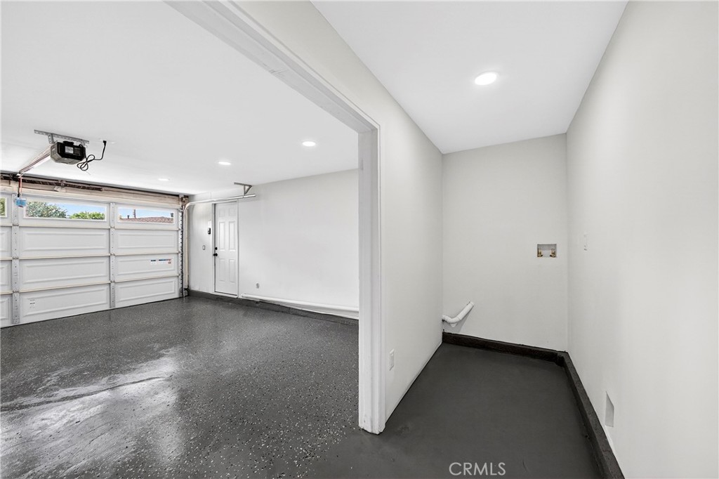 15011 La Mesa