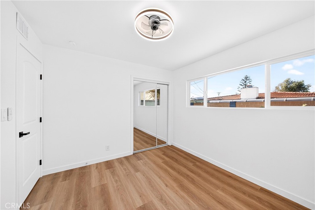 15011 La Mesa
