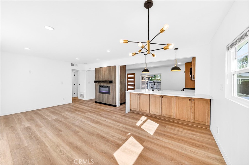 15011 La Mesa