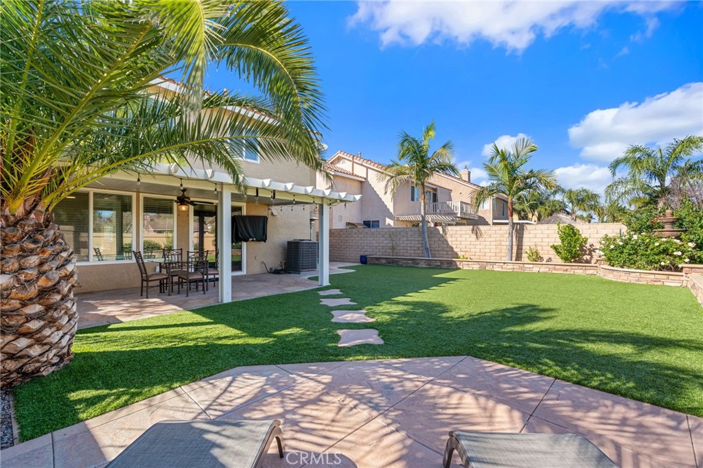 729 La Docena Lane