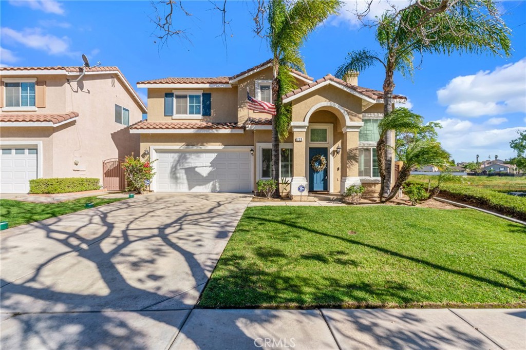 729 La Docena Lane
