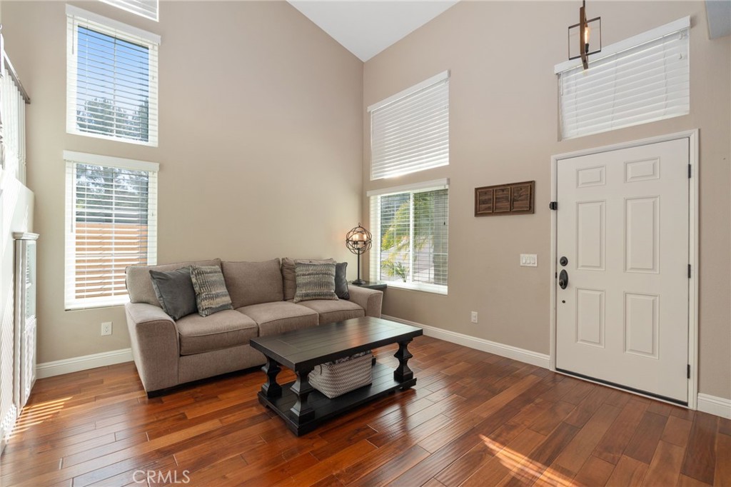 729 La Docena Lane