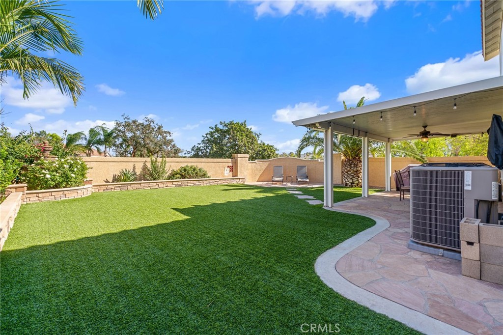 729 La Docena Lane