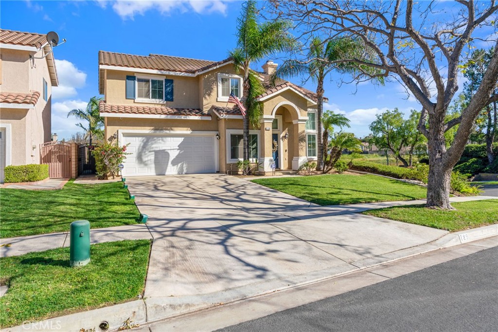 729 La Docena Lane
