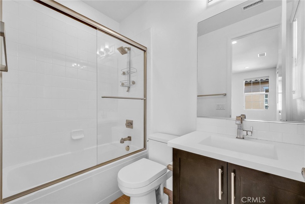 520 N Bardsdale Place