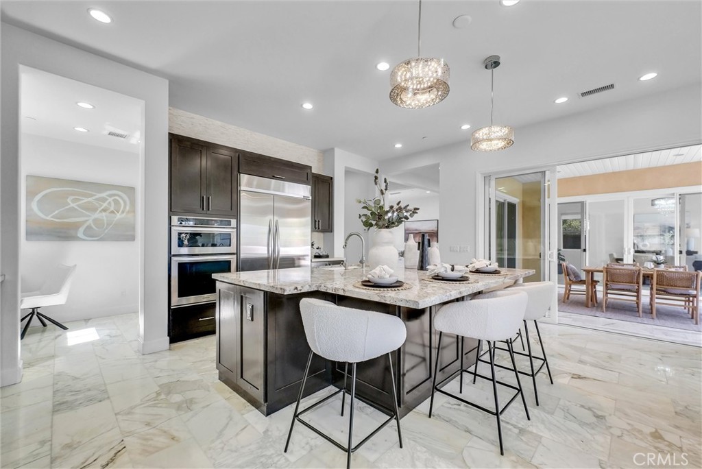 520 N Bardsdale Place