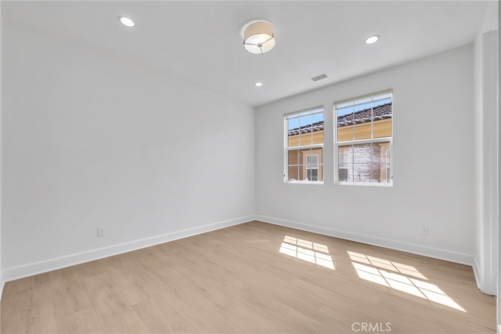 520 N Bardsdale Place