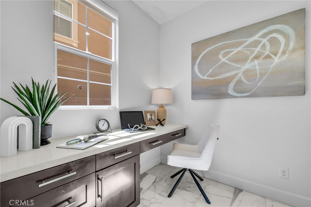 520 N Bardsdale Place