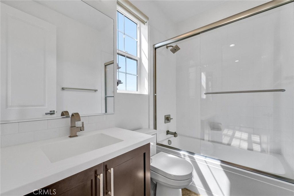 520 N Bardsdale Place