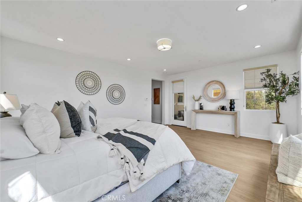 520 N Bardsdale Place