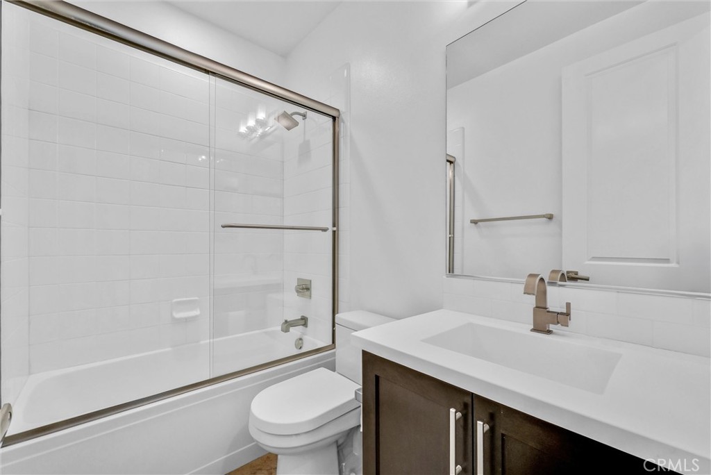 520 N Bardsdale Place