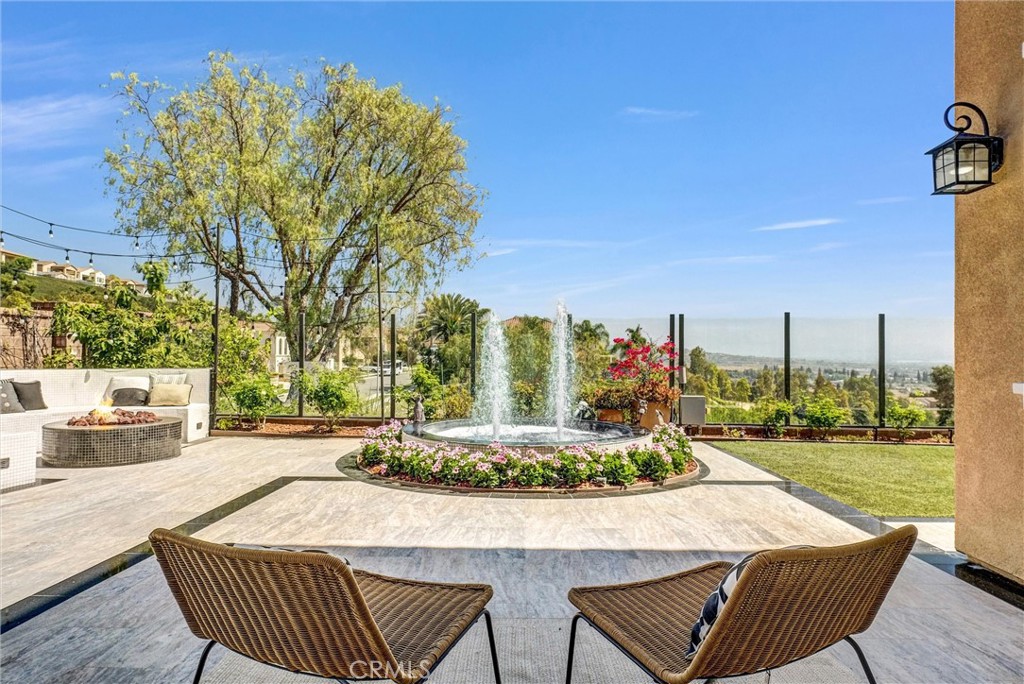 520 N Bardsdale Place