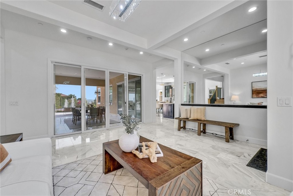 520 N Bardsdale Place