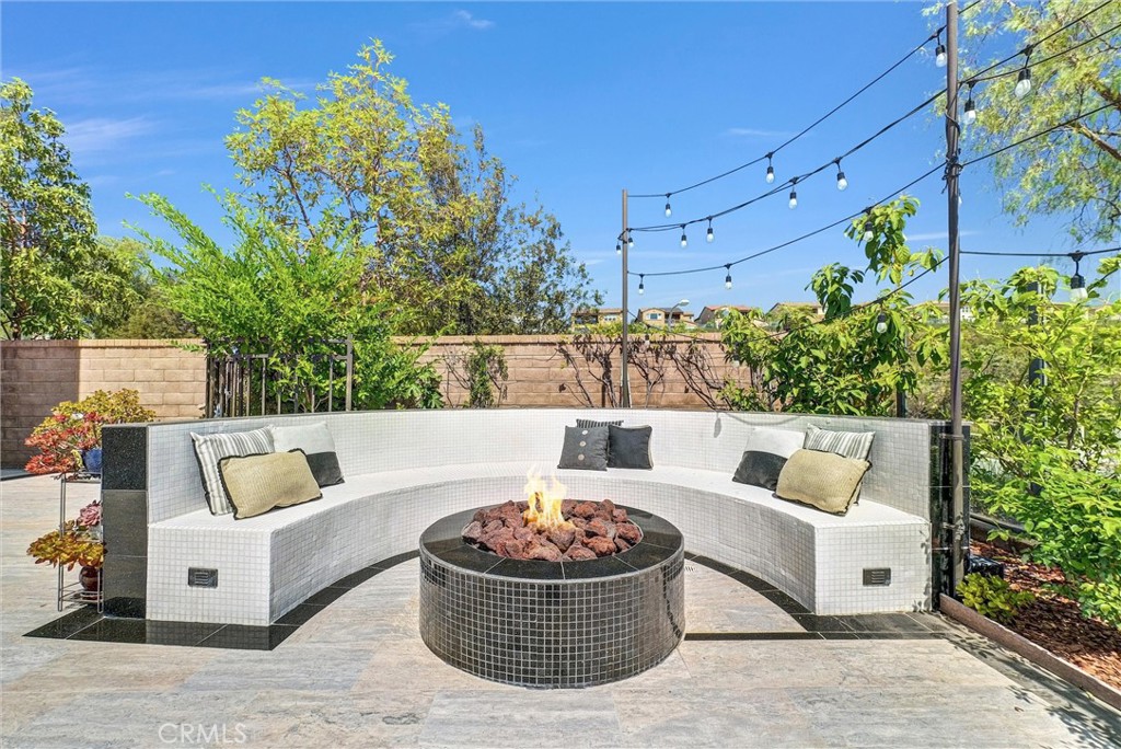 520 N Bardsdale Place