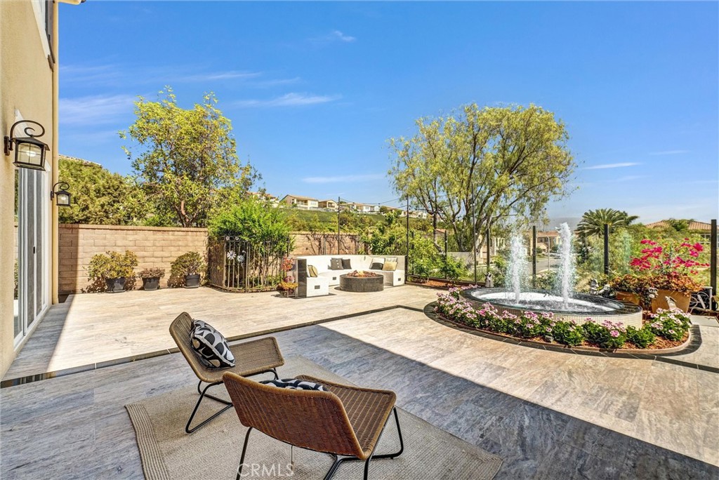 520 N Bardsdale Place