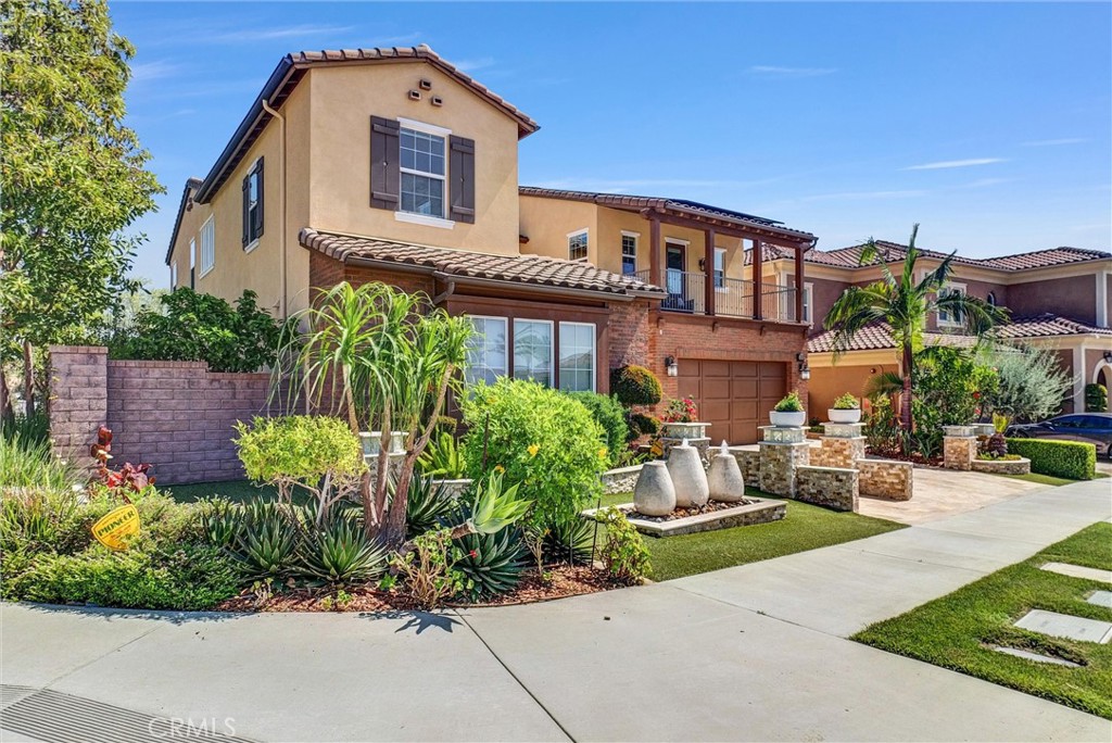 520 N Bardsdale Place