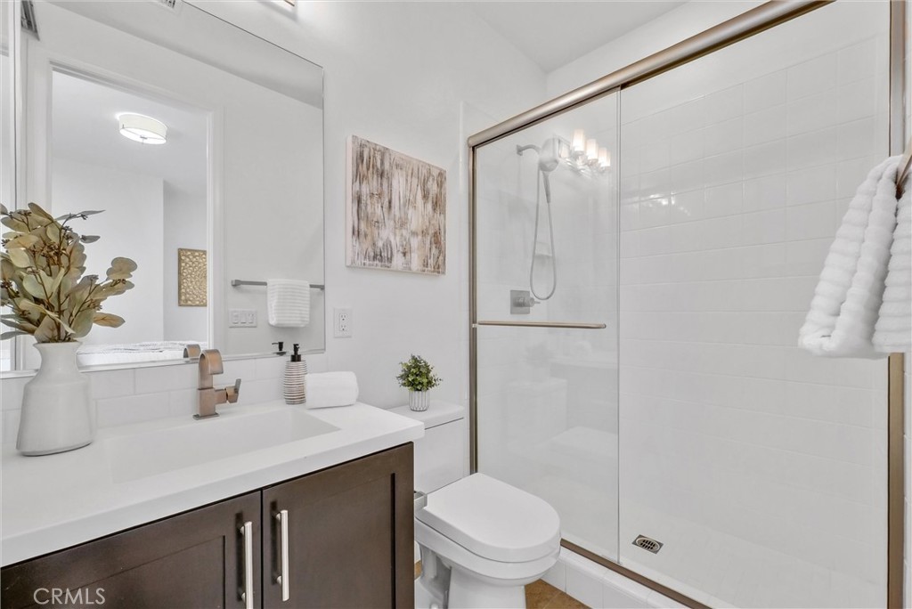 520 N Bardsdale Place