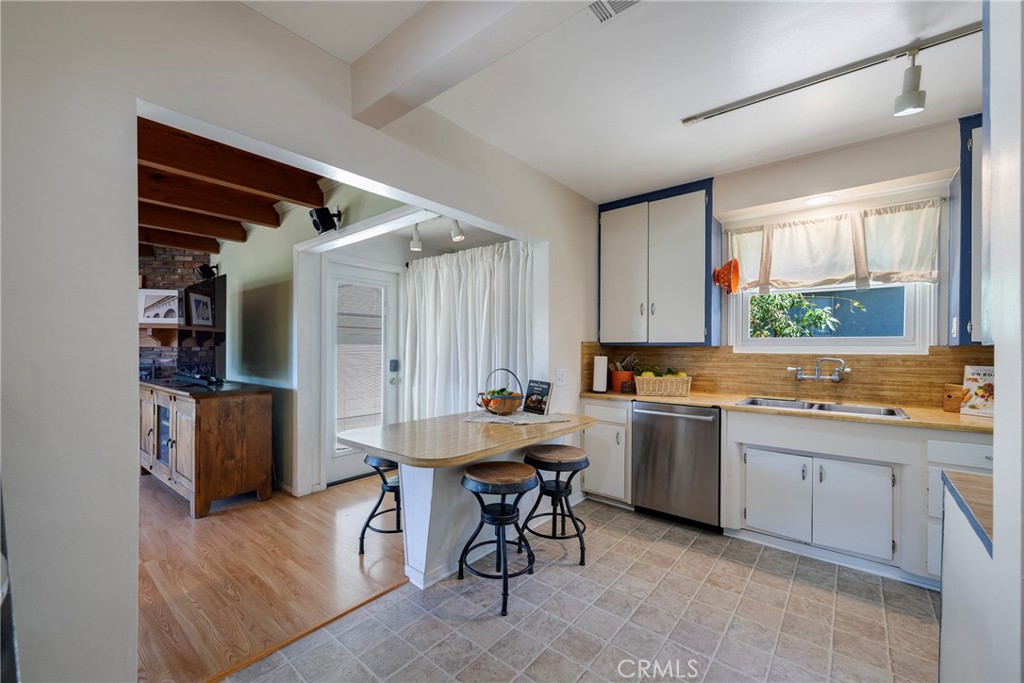 1245 Riverside Drive