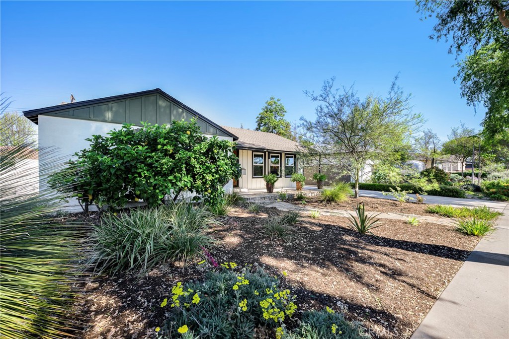 1245 Riverside Drive